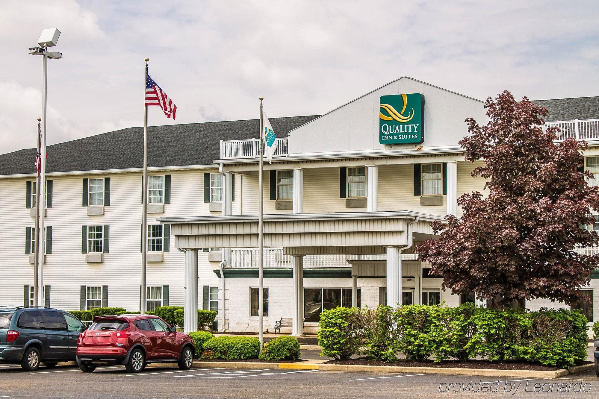Quality Inn & Suites Bellville - Mansfield Exterior photo